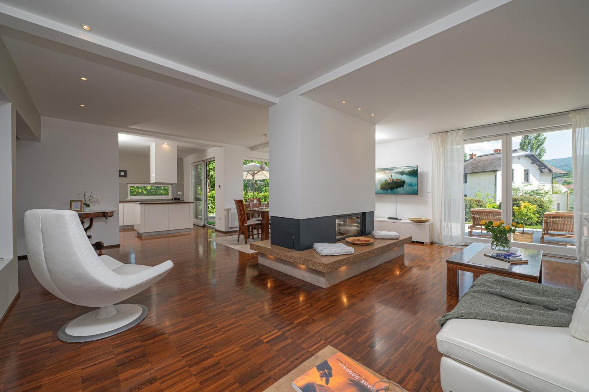 Luxury Apartment Nana Bled Bagian luar foto