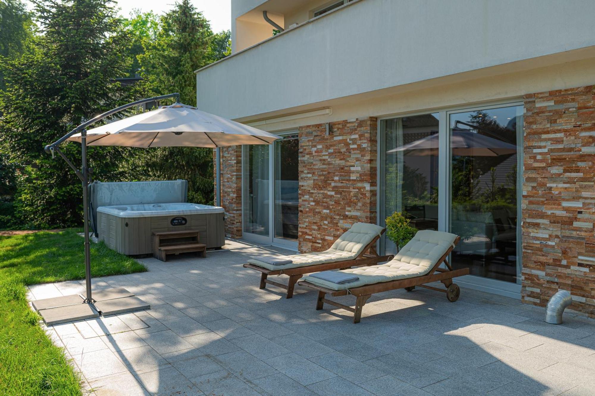 Luxury Apartment Nana Bled Bagian luar foto
